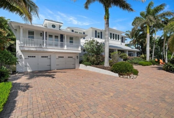 A4632115 116 50th Street