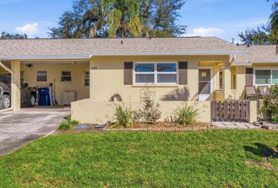 A4678652 390 301 Boulevard W 27C