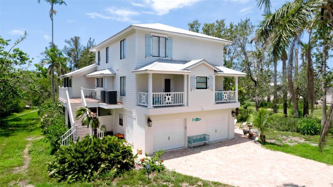 A4657562 9403 9th Avenue NW