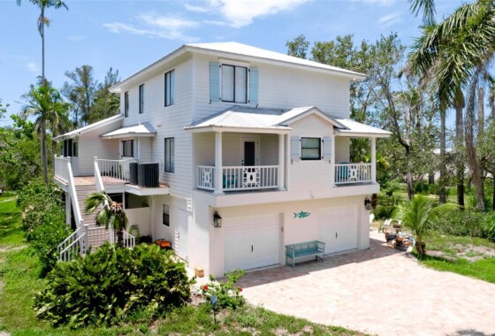 A4657562 9403 9th Avenue NW