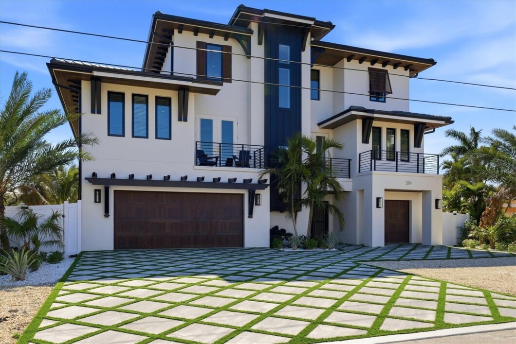 A4684329 319 Tarpon Street