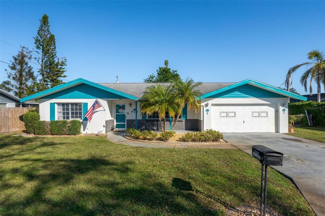 A4636950 807 62nd Street W